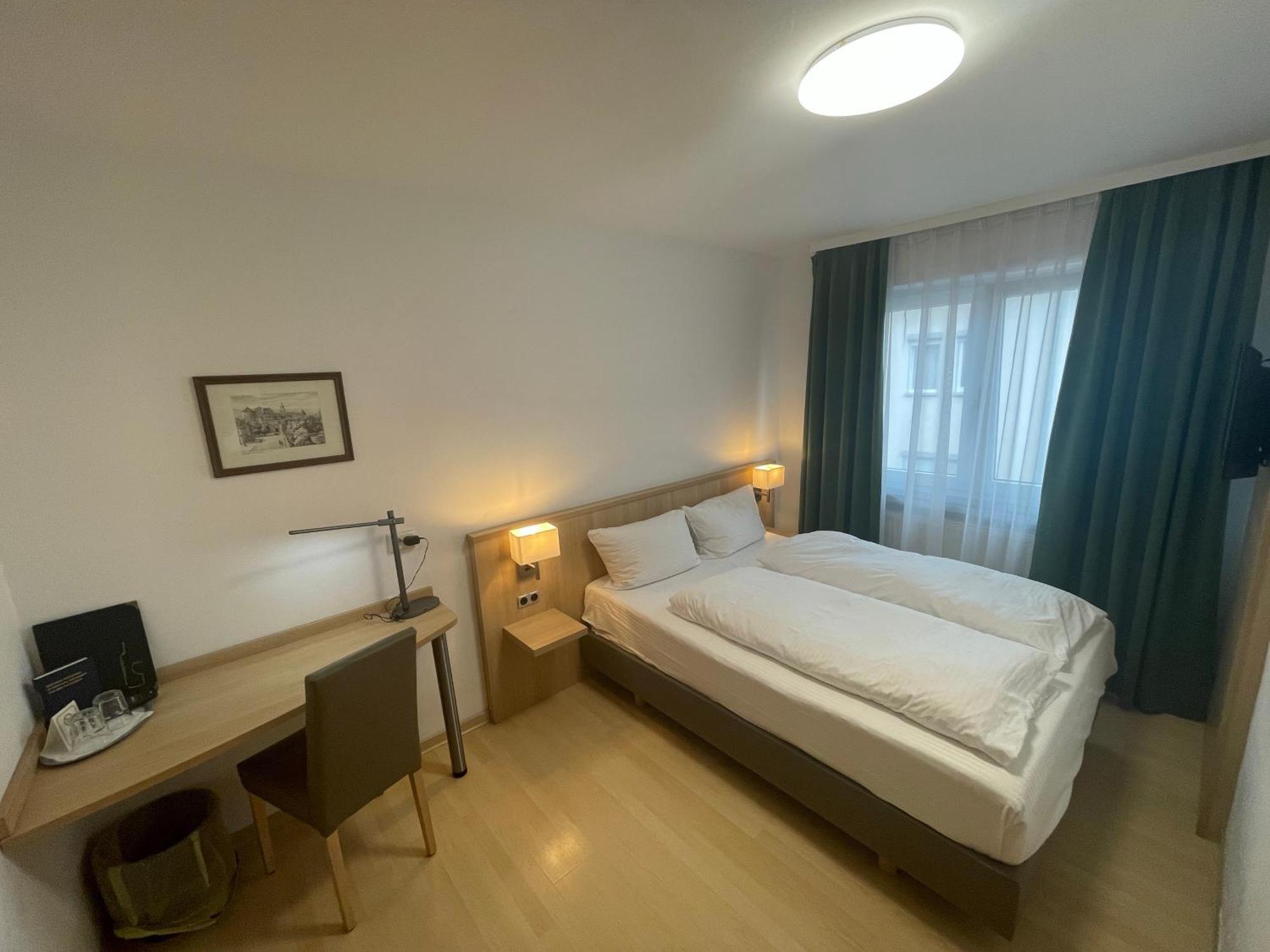 Hafner Hotel- Apartment -Self Check-In Штутгарт Экстерьер фото